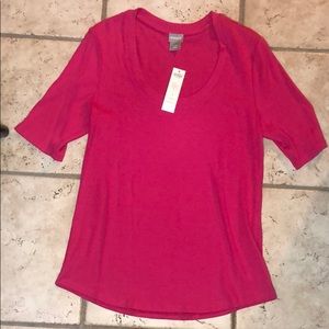 NWT Chico’s pink ribbed crew neck shirt sz:M